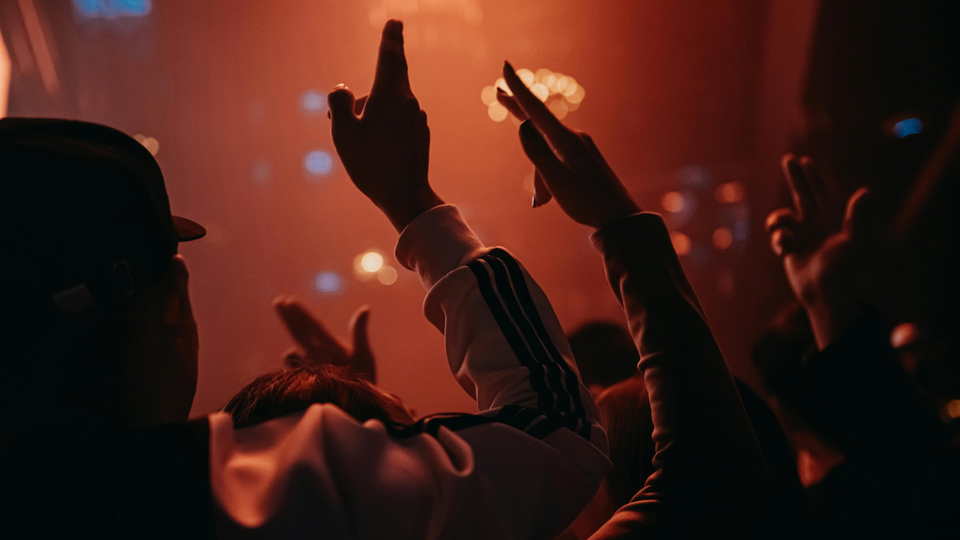 Avoid Common Mistakes When You Resell Concert Tickets Online